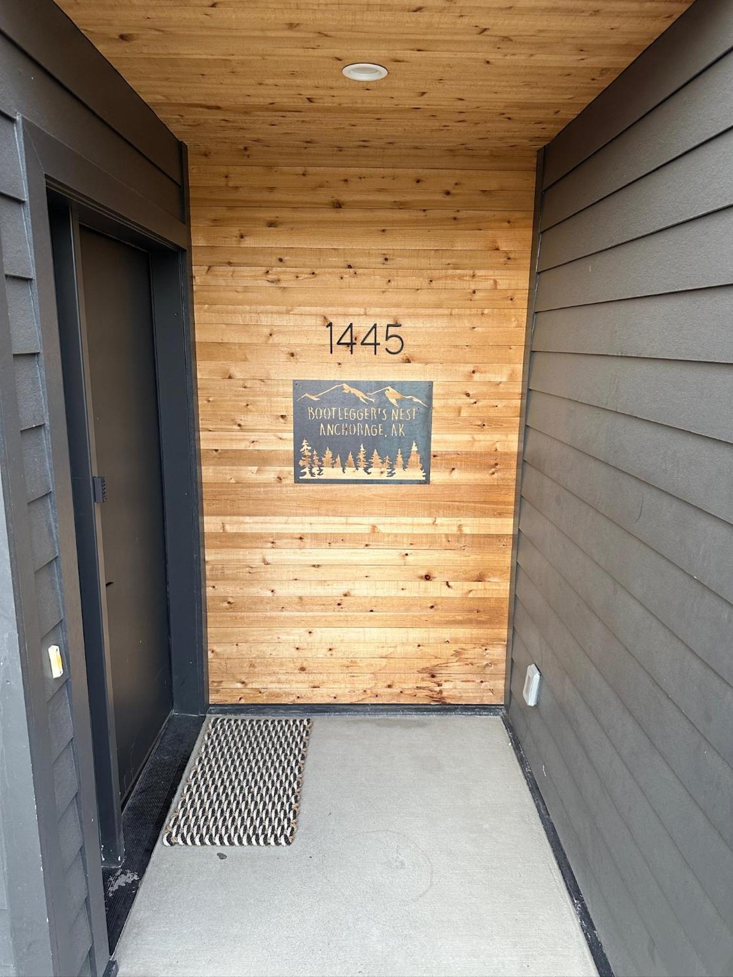 Bootlegger'S Nest Villa Anchorage Exteriör bild